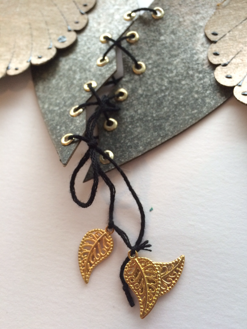 Lace-Up Hearts, LARGE