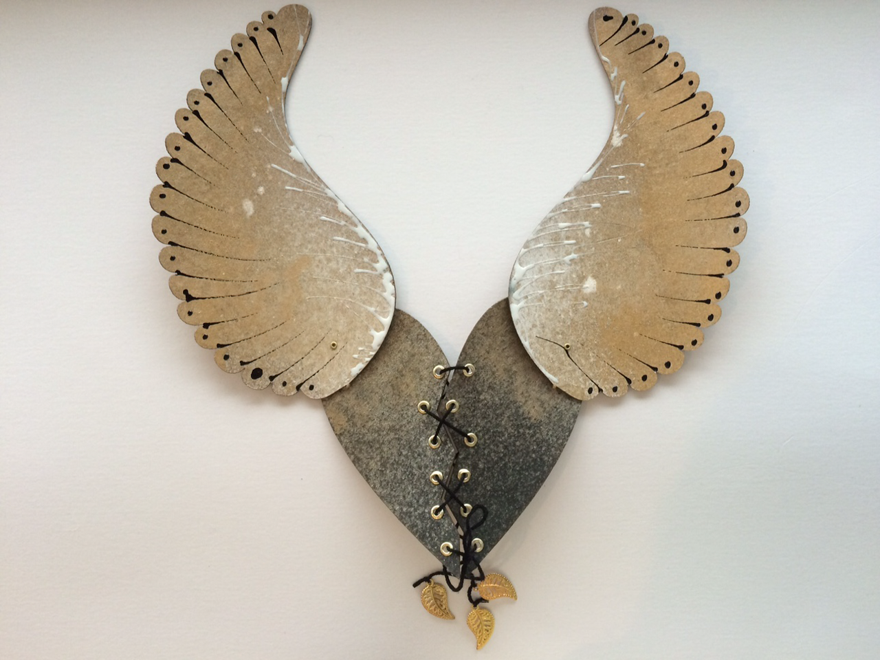 Lace-Up Hearts, LARGE