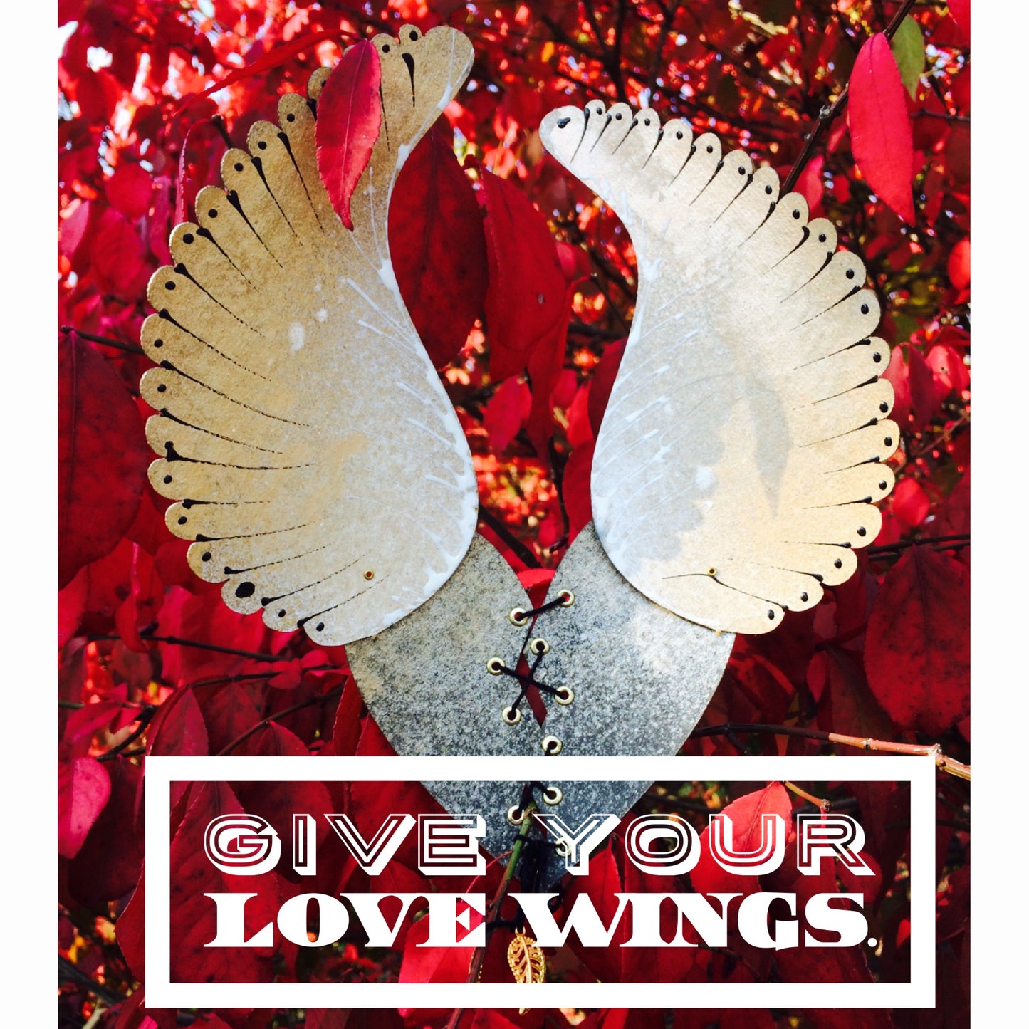 Lace-Up Hearts, LARGE